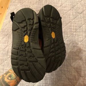 Chacos Z2 mens size 9